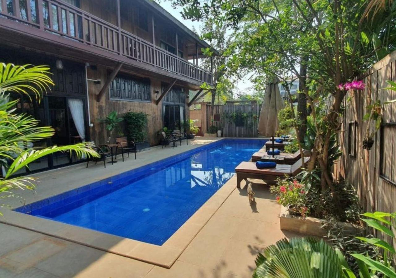 Three Little Birds Hotel Siem Reap Bagian luar foto