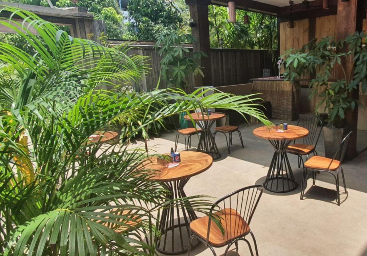 Three Little Birds Hotel Siem Reap Bagian luar foto