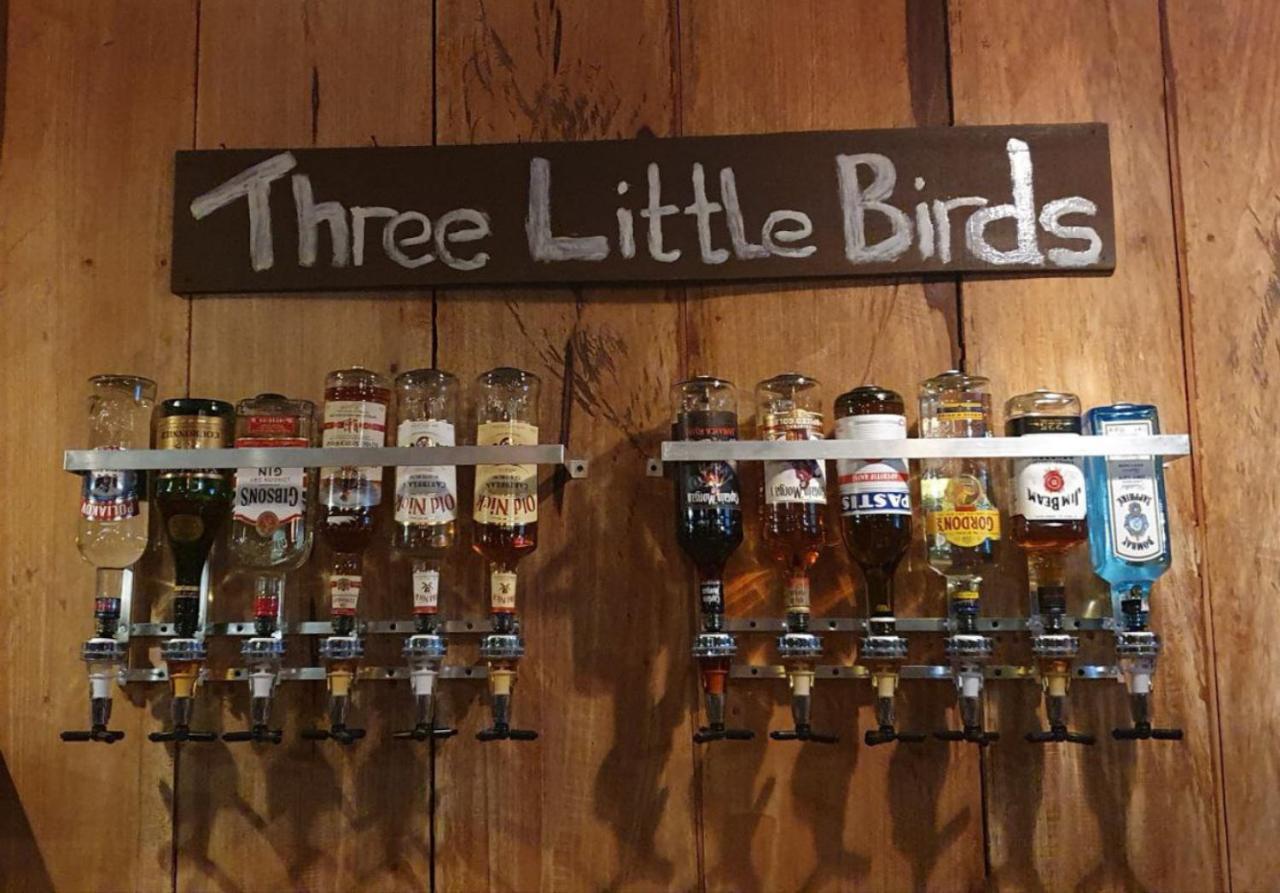 Three Little Birds Hotel Siem Reap Bagian luar foto