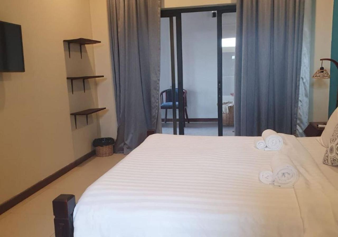 Three Little Birds Hotel Siem Reap Bagian luar foto