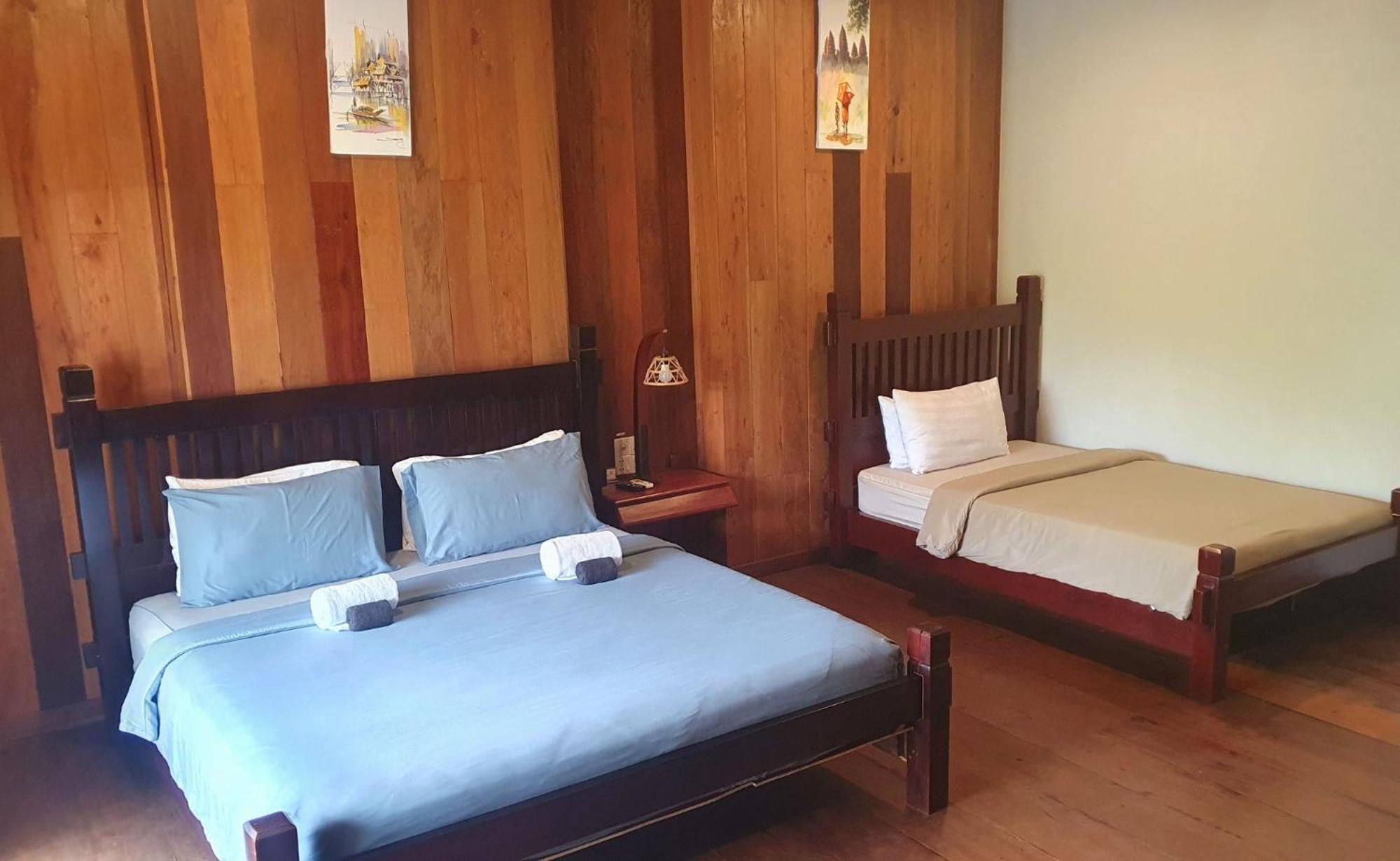 Three Little Birds Hotel Siem Reap Bagian luar foto